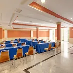 Hotel Azz Medea 4*