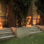Azz Medea Hotel