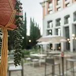 Azz Medea Hotel
