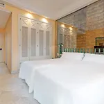 Hotel Azz Medea 4*