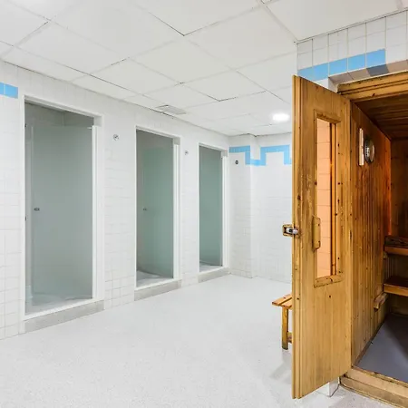 Azz Medea فندق 4*