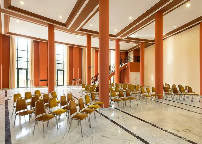 Azz Medea 4* Mérida