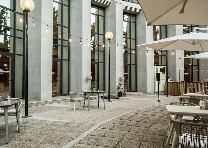 Azz Medea 4* Mérida