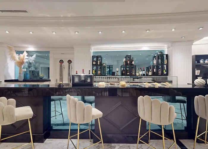 Azz Medea ホテル メリダ